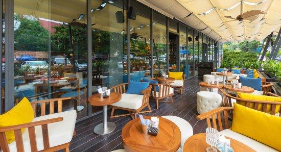 Babett Eatery & Bar